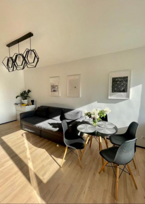 SEASIDE APARTMENT